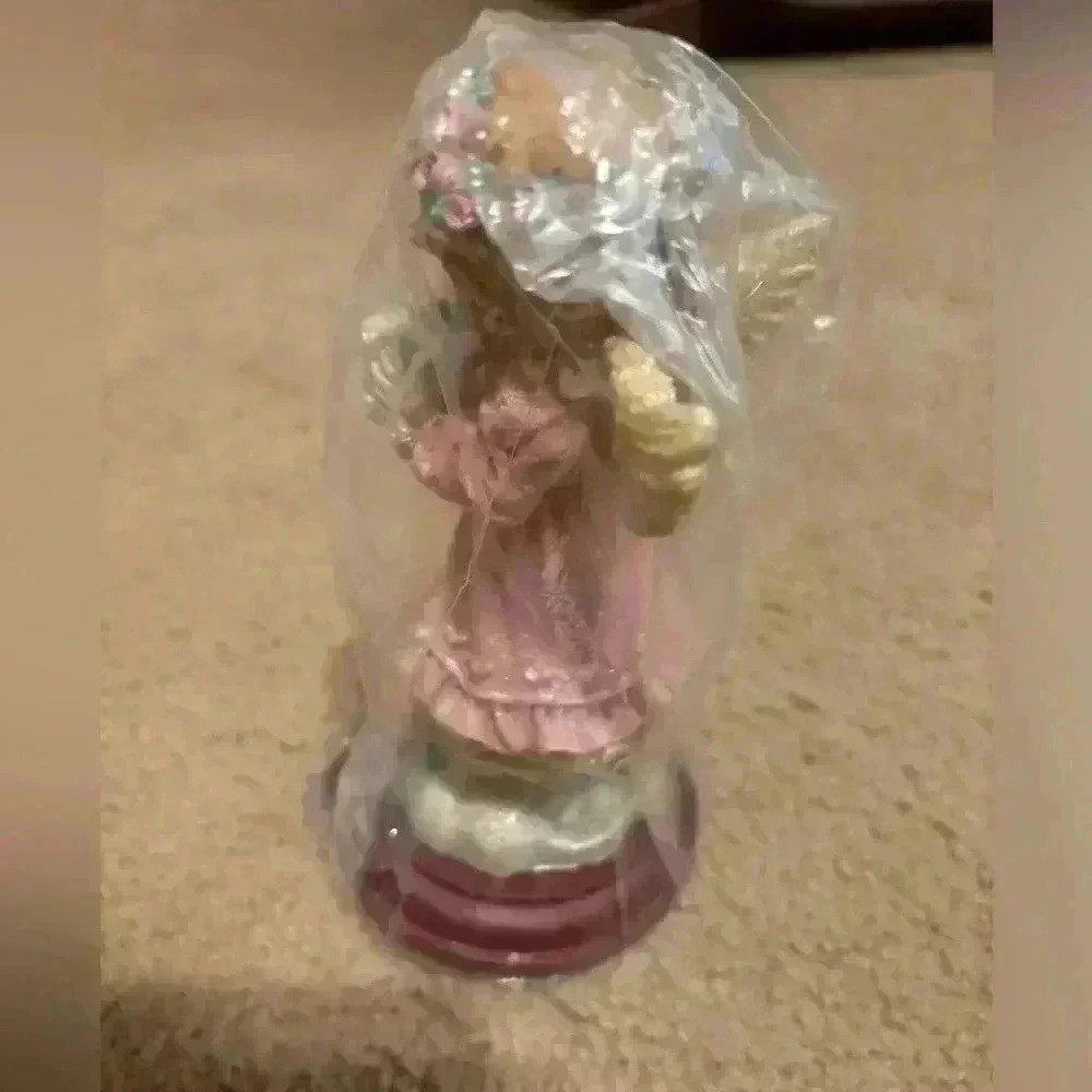 House of Lloyd, Christmas Around the world “the giving angel” 1996 - Picture 7 of 11